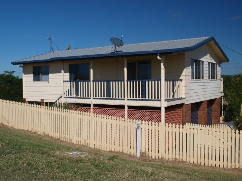 10 Vernon Street, Emu Park QLD 4710