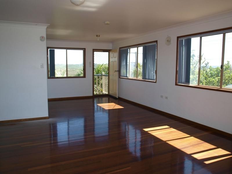 10 Vernon Street, Emu Park QLD 4710