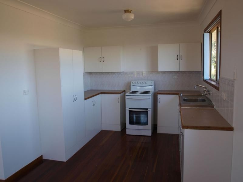 10 Vernon Street, Emu Park QLD 4710