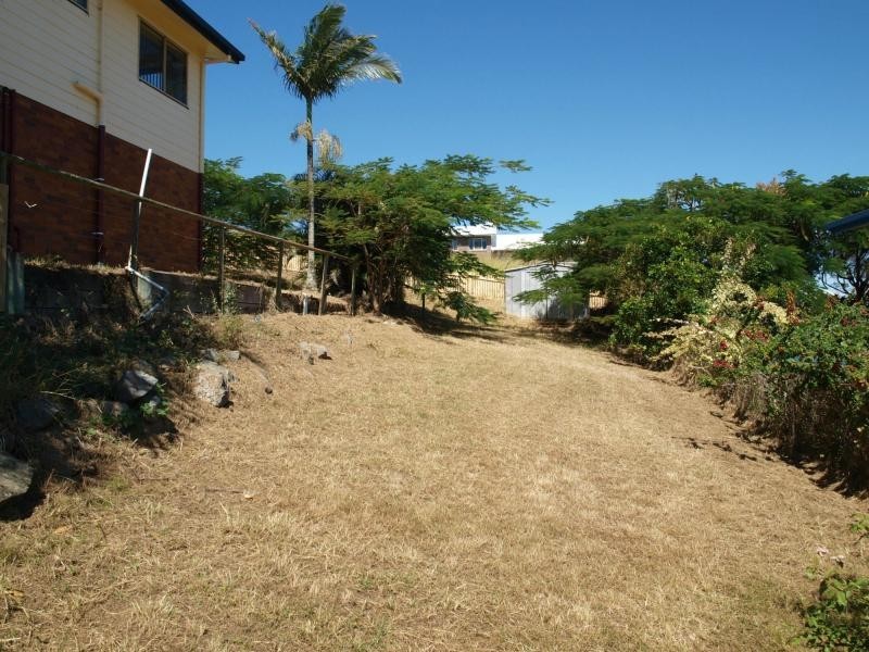 10 Vernon Street, Emu Park QLD 4710