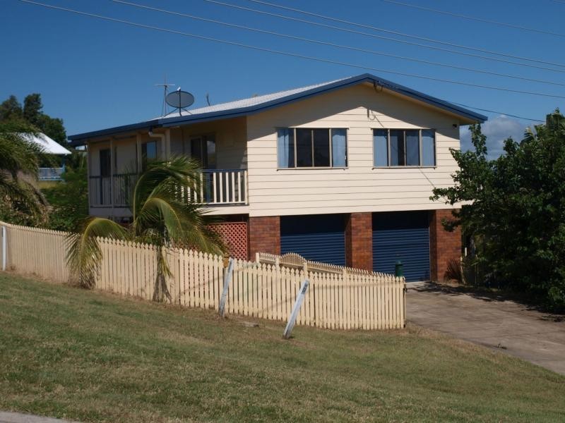 10 Vernon Street, Emu Park QLD 4710