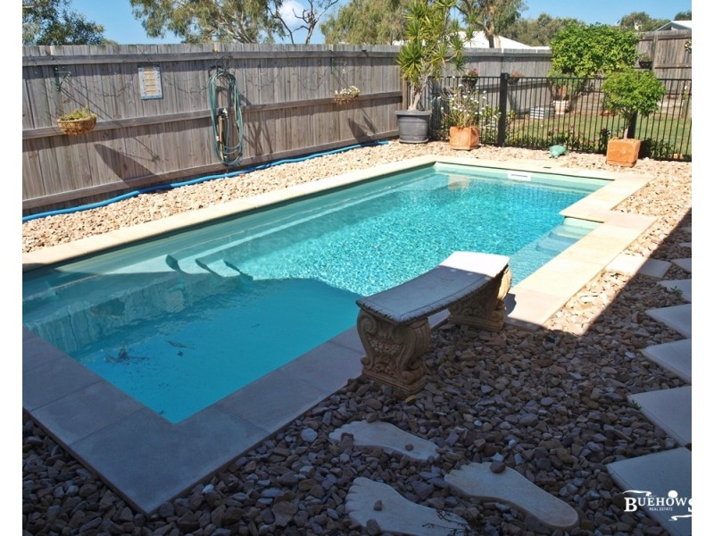 21 Cocoanut Point Dr, Zilzie QLD 4710