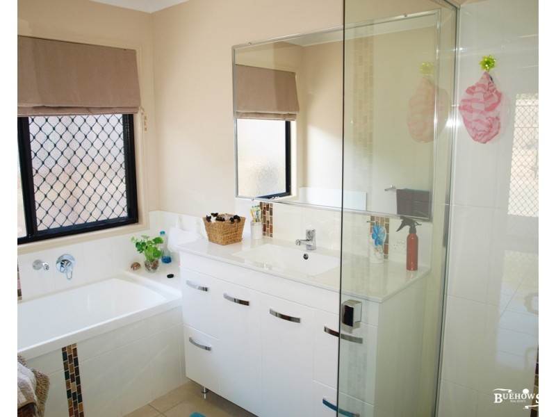 21 Cocoanut Point Dr, Zilzie QLD 4710