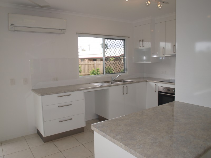 62 Hill Street, Emu Park QLD 4710