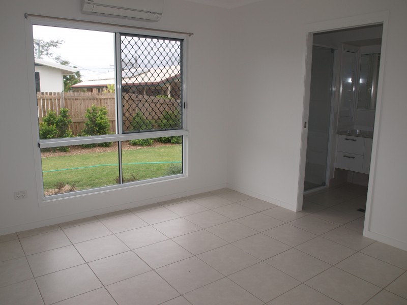 62 Hill Street, Emu Park QLD 4710