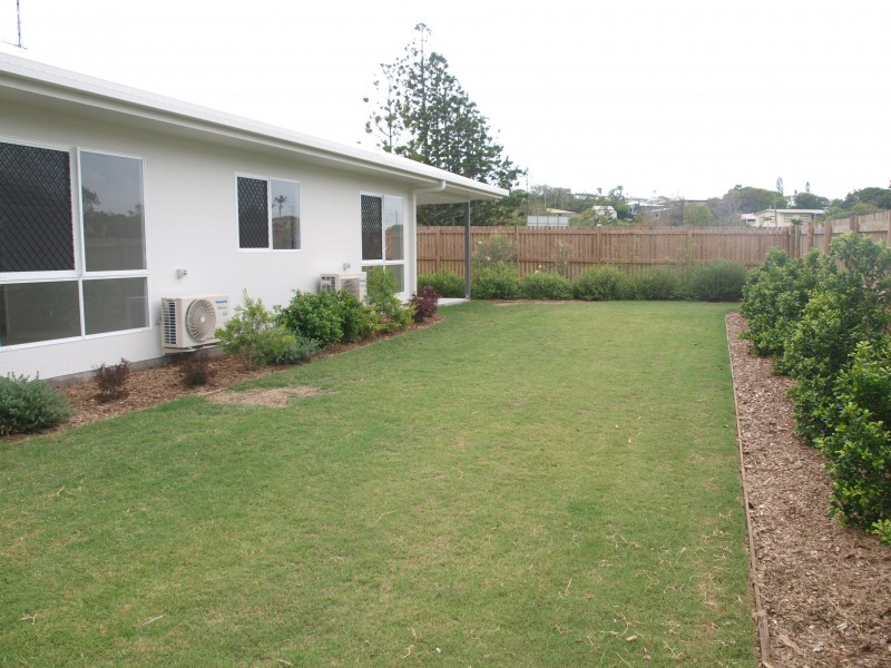 62 Hill Street, Emu Park QLD 4710