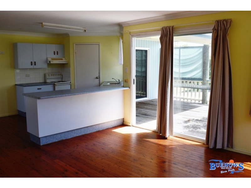 13 Connor St, Emu Park QLD 4710