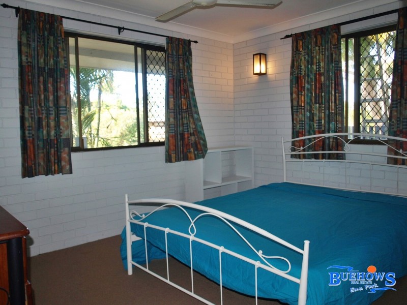 1/2 Anthea St, Kinka Beach QLD 4703