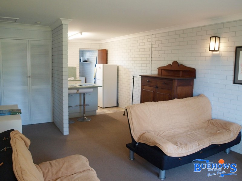 1/2 Anthea St, Kinka Beach QLD 4703