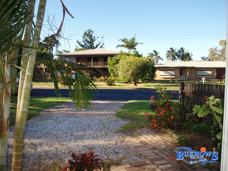 1/2 Anthea St, Kinka Beach QLD 4703