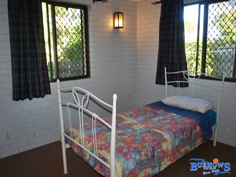 1/2 Anthea St, Kinka Beach QLD 4703