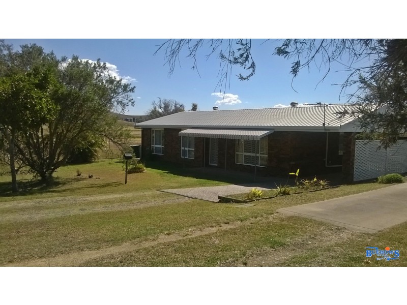 19 Pelican St, Emu Park QLD 4710