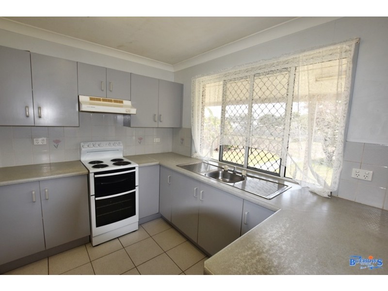 19 Pelican St, Emu Park QLD 4710