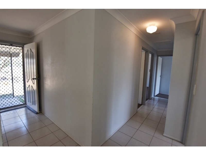 19 Pelican St, Emu Park QLD 4710