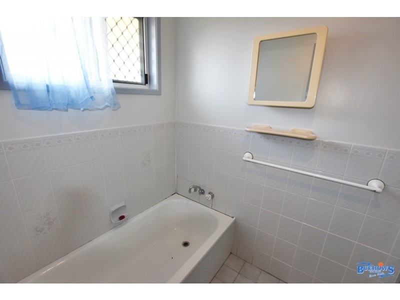 19 Pelican St, Emu Park QLD 4710