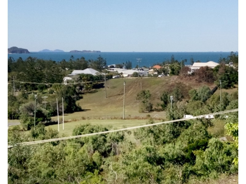 5C Clements St, Emu Park QLD 4710