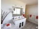 5C Clements St, Emu Park QLD 4710