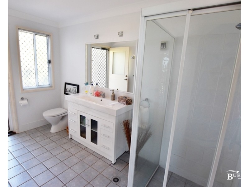 5C Clements St, Emu Park QLD 4710