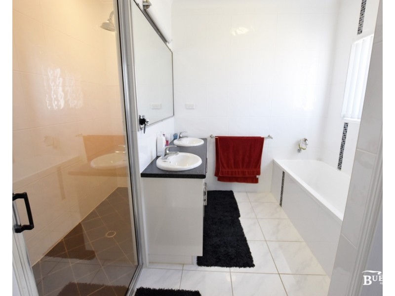 16 Trade Wind Dr, Tanby QLD 4703