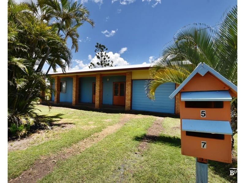 7 Pelican St, Emu Park QLD 4710