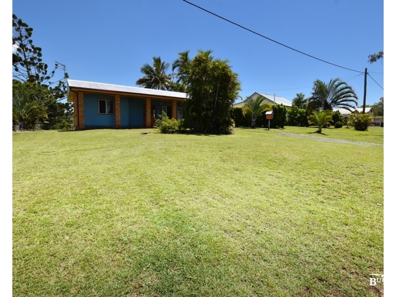 7 Pelican St, Emu Park QLD 4710