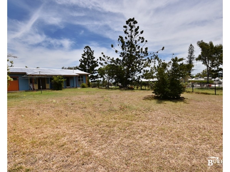 7 Pelican St, Emu Park QLD 4710