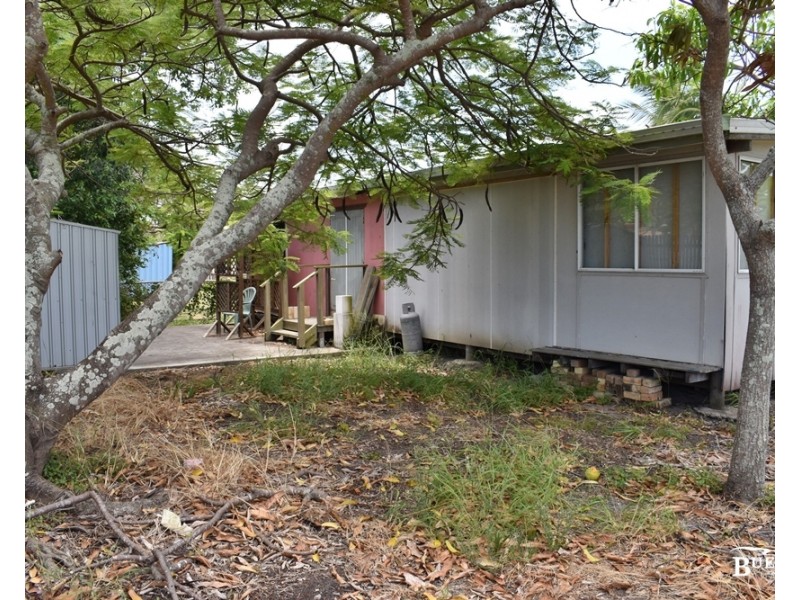 42 Pattison St, Emu Park QLD 4710