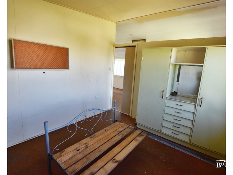 33 Pears St, Emu Park QLD 4710