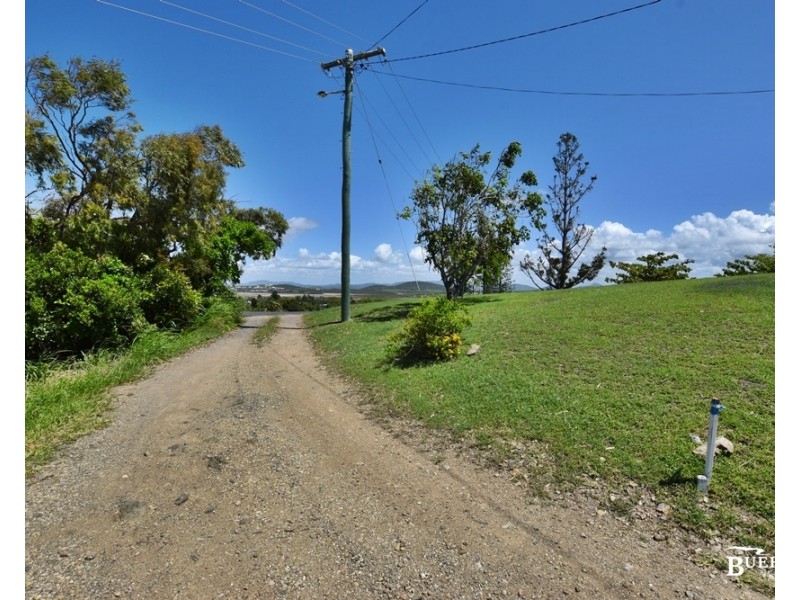 33 Pears St, Emu Park QLD 4710
