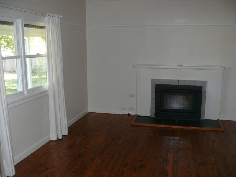 81 Wellington Street, Deniliquin NSW 2710