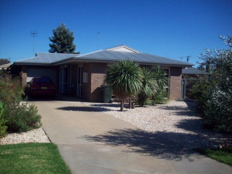 3 Norris Court, Deniliquin NSW 2710