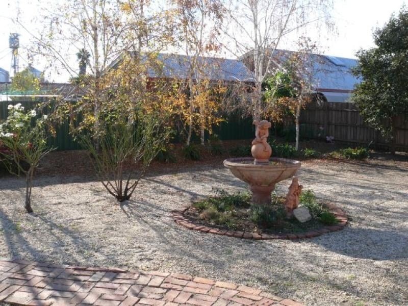 101 Edward Street, Deniliquin NSW 2710