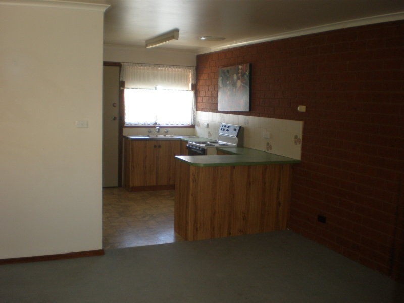 Unit 2/115 Fowler Street, Deniliquin NSW 2710
