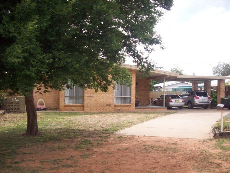 315 Noyes Street, Deniliquin NSW 2710