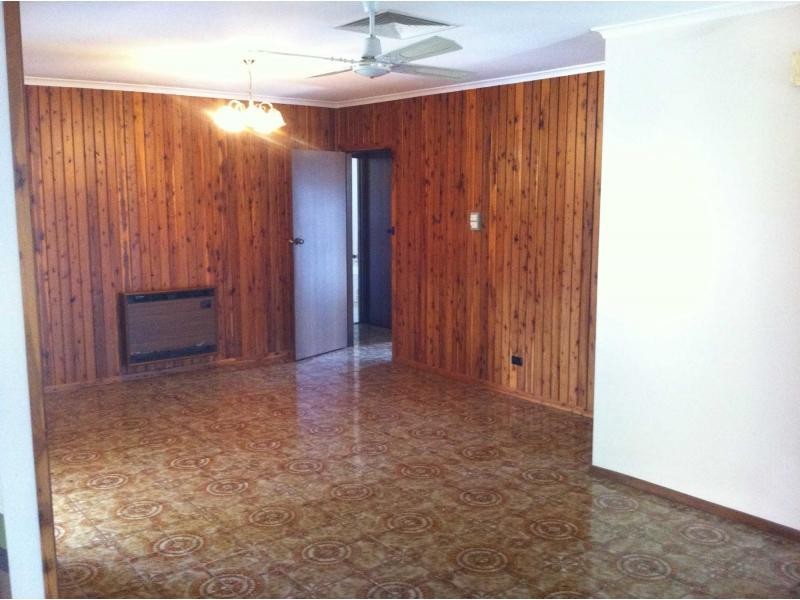 324 Henry Street, Deniliquin NSW 2710