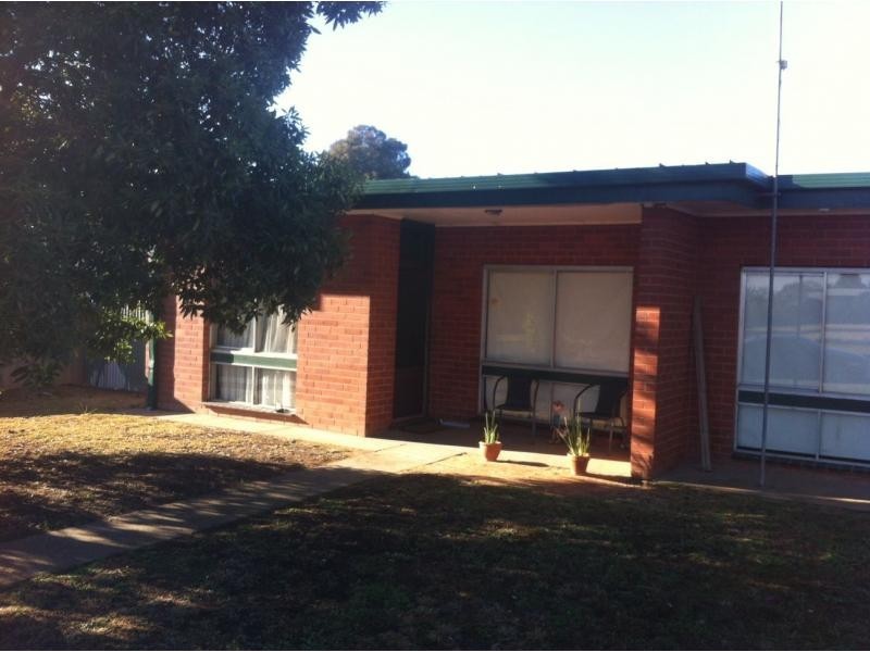 Unit 3/130 Macauley Street, Deniliquin NSW 2710
