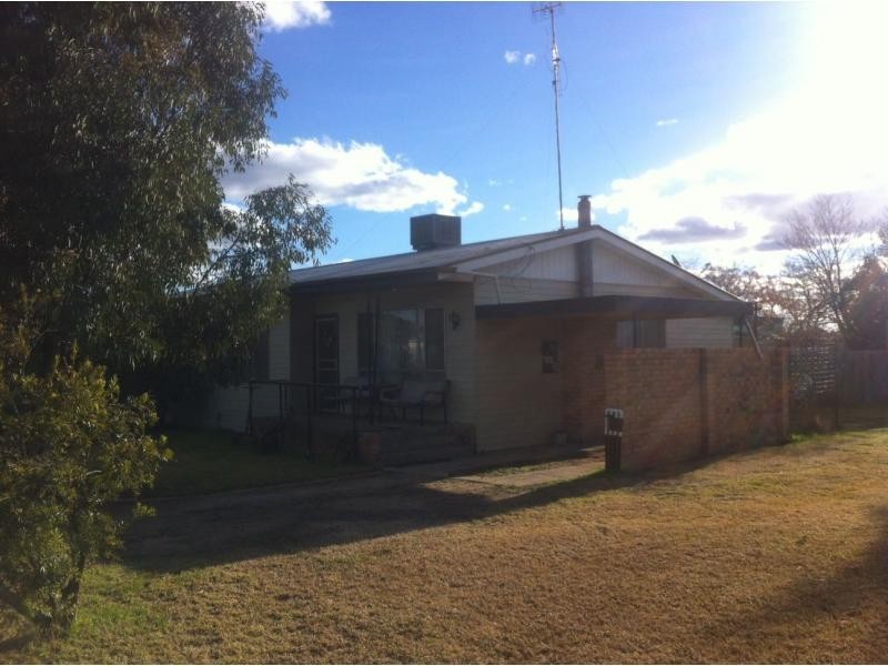 129 -131 Fowler Street, Deniliquin NSW 2710