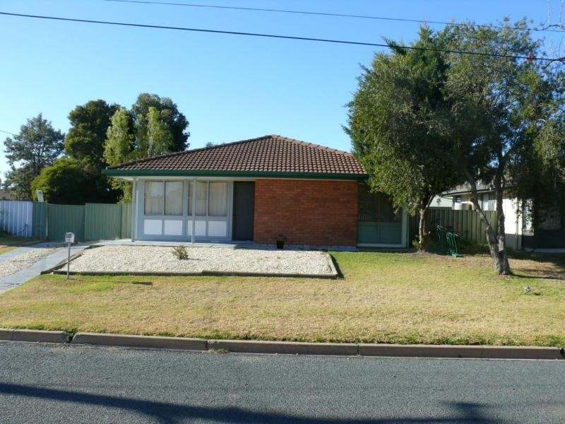 18 Ballantyne Court, Deniliquin NSW 2710