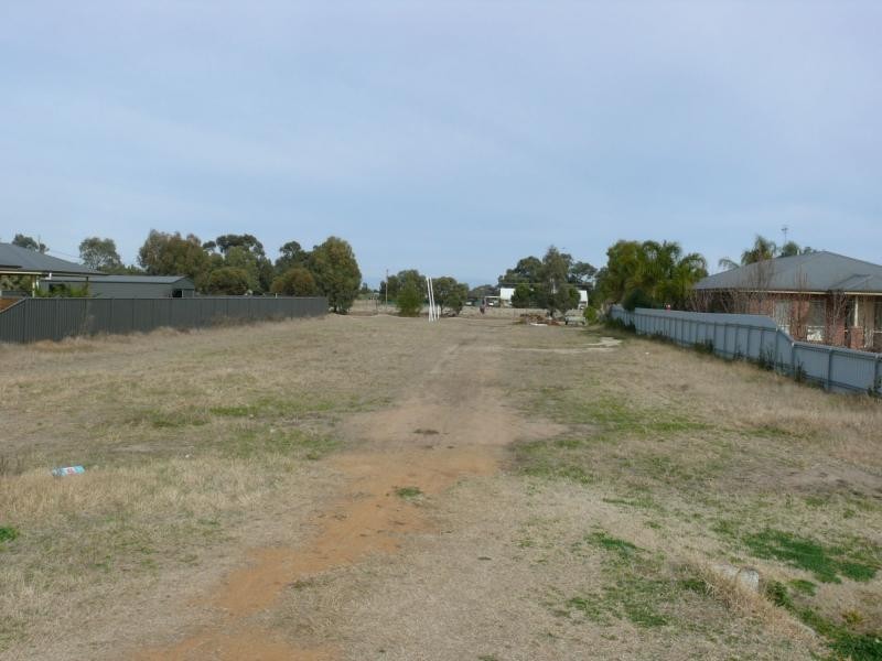 560 Harfleur Street, Deniliquin NSW 2710