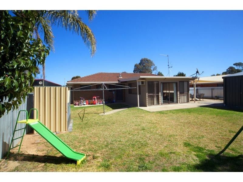 317 Jameson Street, Deniliquin NSW 2710
