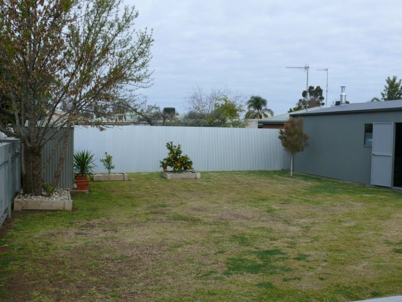 118 Wyatt Street, Deniliquin NSW 2710
