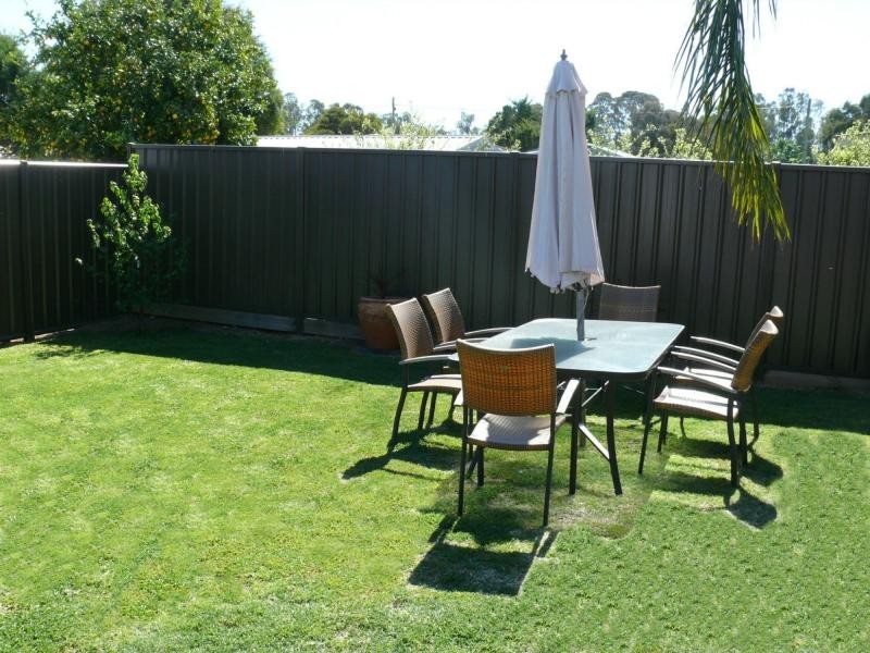 61 Burton Street, Deniliquin NSW 2710