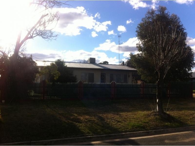 129 -131 Fowler Street, Deniliquin NSW 2710