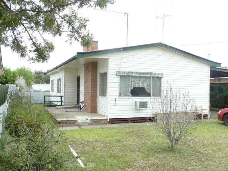 254 Albert (Finley Road) Street, Deniliquin NSW 2710