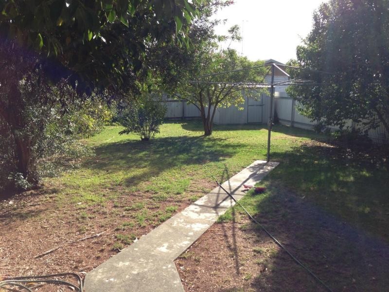 Unit 2/302 Noyes Street, Deniliquin NSW 2710