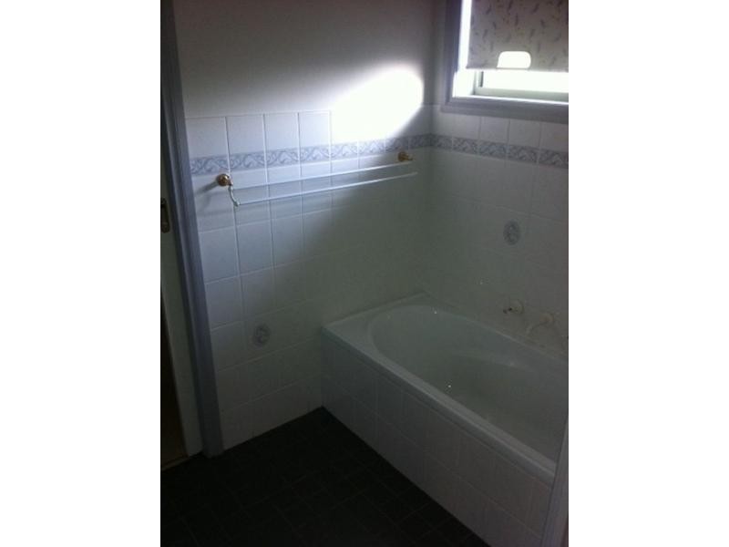 3/407 Cressy Street, Deniliquin NSW 2710