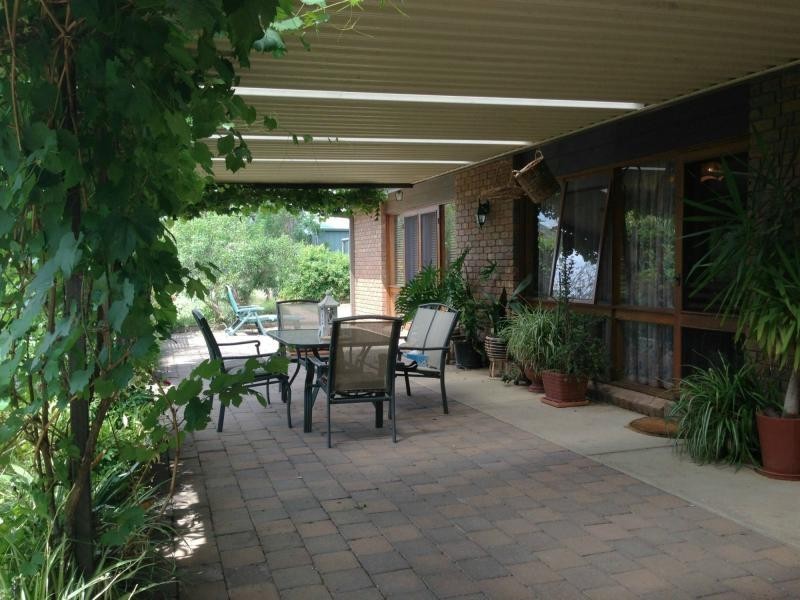 5 Blake Court, Deniliquin NSW 2710