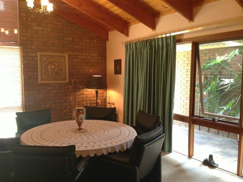 5 Blake Court, Deniliquin NSW 2710