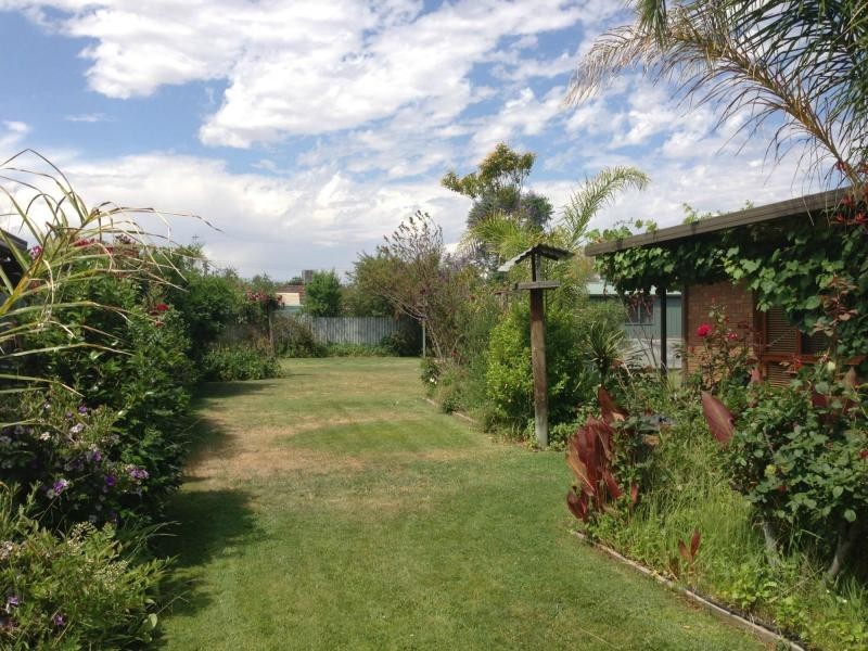 5 Blake Court, Deniliquin NSW 2710