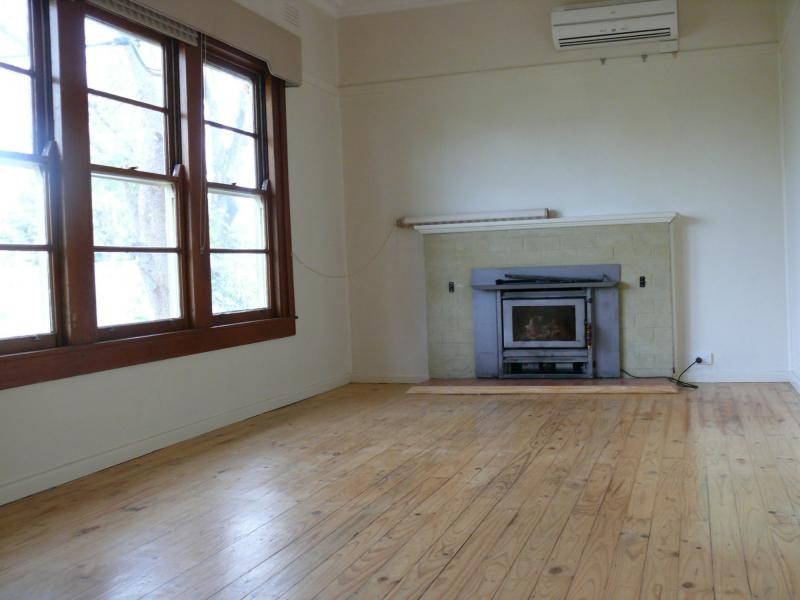 93 Russell Street, Deniliquin NSW 2710